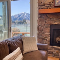 Wildflower Resort Stay - Sun Valley Condo with King Bed and Mtn Views