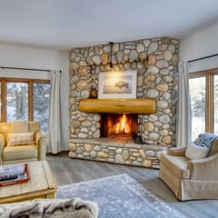 Stunning Elkhorn Condo with Sauna, Hot Tub, + More!