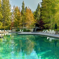 Warm Springs Ski Way Home | Pool, Pickleball, and More!