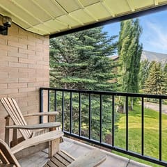 Bigwood Basecamp with Mountain Views & Great Location