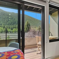 Baldy Bungalow | Mtn. Views + Close to Slopes