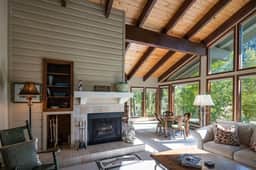 Creek Front Duplex | Close to Lifts with Hot Tub - Image 2