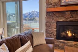 Wildflower Resort Stay - Sun Valley Condo with King Bed and Mtn Views