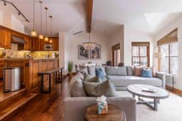 SkiView Family Home with Riverfront Hot Tub