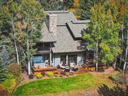 Luxury Warm Springs Retreat: Riverfront, Hot Tub, & Steps to Lifts