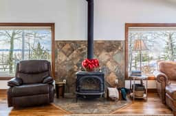 Camp Creek Ranch – Spacious Retreat on 43 Private Acres