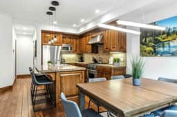The Aspen Nook at SkiView | Walk to Town & Ski