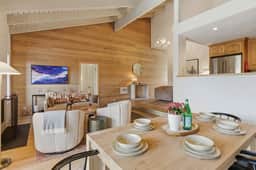 Snowcreek Retreat at Dollar | Walk to Dollar Mountain + Lodge | Hot Tub