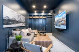 Resort-Style Luxury 4BR Condo in Downtown Ketchum