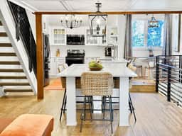 The Sunburst Social | Modern Condo with Amenities