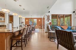 Luxury Timbers Townhome | Walk to Town & Ski