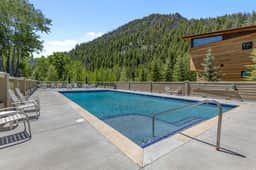 113 Townhouse Lane #117