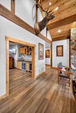 The Cascade Ranch House on 24 Acres | Room to Roam - Image 5