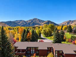 Charming Atelier in the Heart of Sun Valley - Image 4