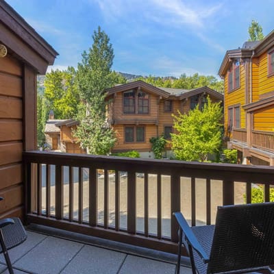 SkiView Luxury Townhome - Steps to Ketchum + Skiing, Dog-Friendly!