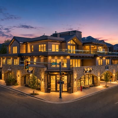 Luxury Residence on Main | Baldy Views | Heated Terrace | Walk Everywhere