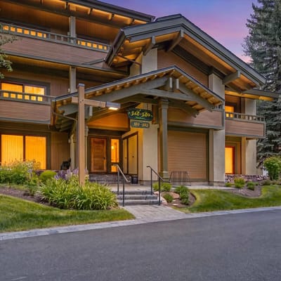 Wildflower on the Fairway | 4 King Suites | Resort Passes