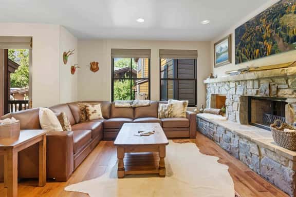 SkiView Luxury Townhome - Steps to Ketchum + Skiing, Dog-Friendly! - Image 1