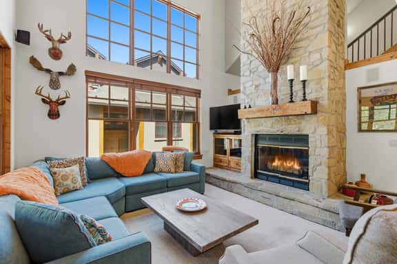Luxury Timbers Townhome | Walk to Town & Ski - Image 1