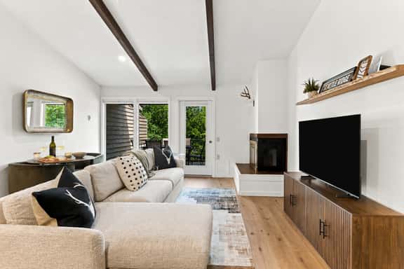Four Seasons Retreat | Minutes to Skiing and Downtown - Image 1