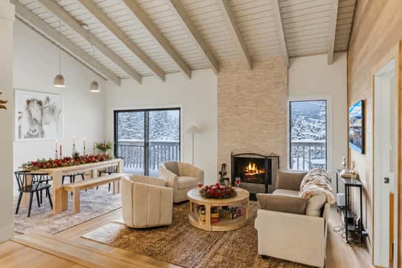 Snowcreek Retreat at Dollar | Walk to Dollar Mountain + Lodge | Hot Tub - Image 1
