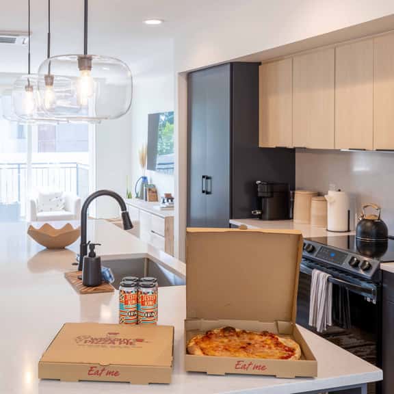 New Downtown Hailey Condo with Rooftop Hot Tub - Image 1