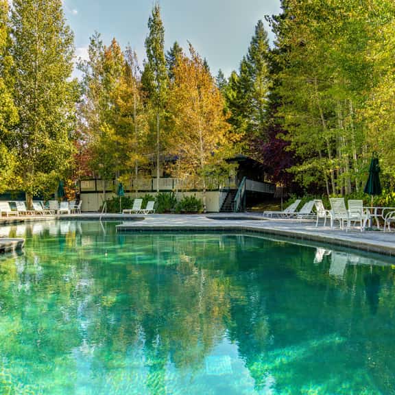 Warm Springs Ski Way Home | Pool, Pickleball, and More! - Image 1