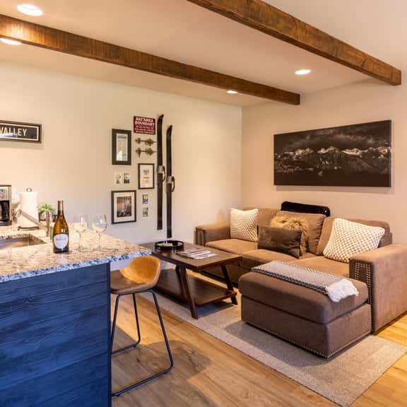 Sun Valley Atelier Condo | Perfect Location - Image 1