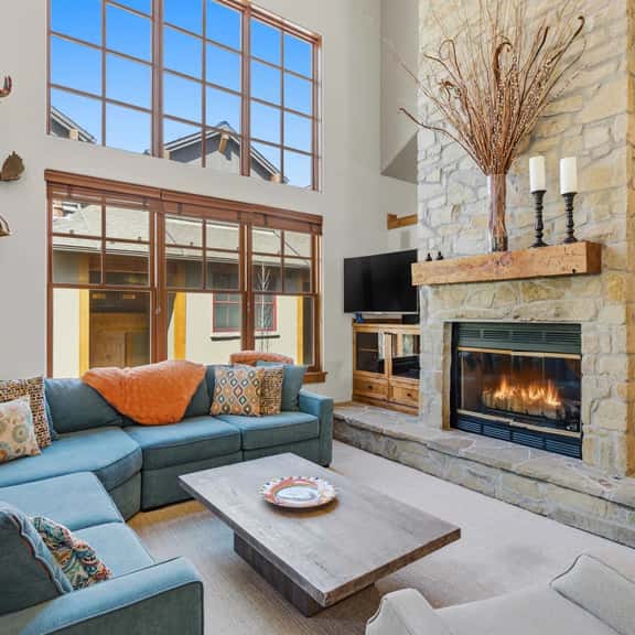 Luxury Timbers Townhome | Walk to Town & Ski - Image 1