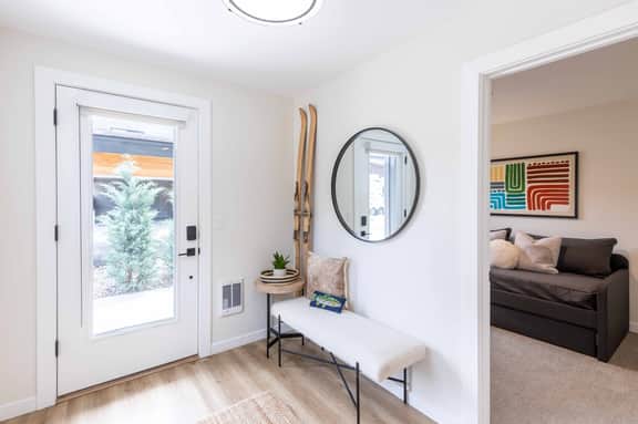 New Downtown Hailey Condo with Rooftop Hot Tub