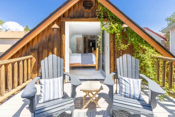Charming Ketchum Cottage with Gourmet Kitchen