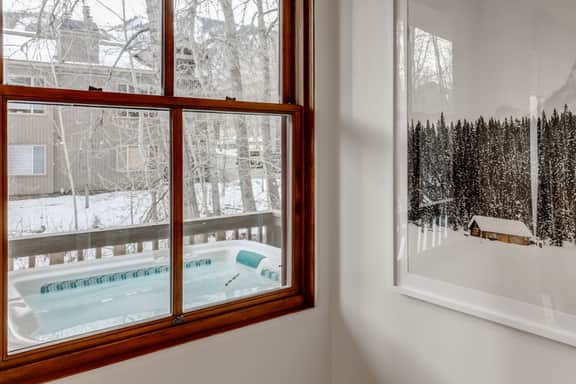 SkiView Family Home with Riverfront Hot Tub