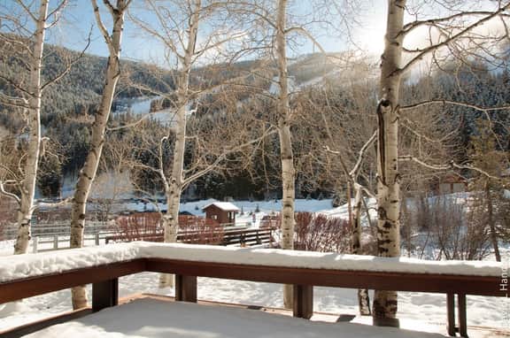Luxury Warm Springs Retreat: Riverfront, Hot Tub, & Steps to Lifts