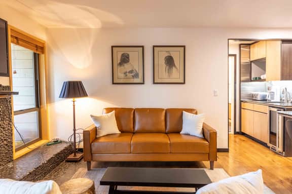 Elkhorn Retreat: Condo with Pond Views, Pool & Pet-Friendly