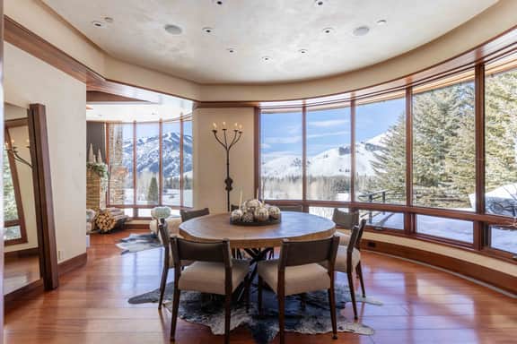 Bigwood Estate – Unrivaled Baldy Views & Luxury Retreat
