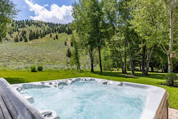 Sun Valley Hillside Home | Hot Tub + Mountain Views - Image 2