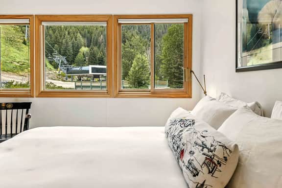 The Lift Lookout | Slope-View Condo at International Village