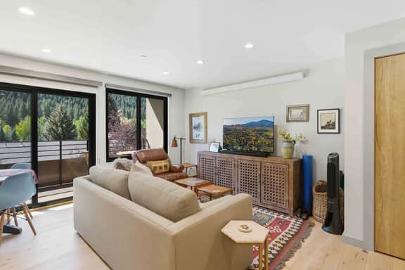 Baldy Bungalow | Mtn. Views + Close to Slopes