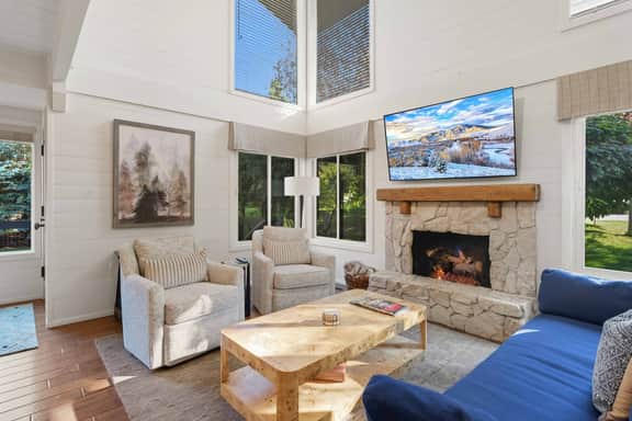 Sun Valley Basecamp | Walk to Skiing, Pool & Village