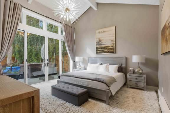 Warm Springs Getaway | Hot Tub | Near Lift & Downtown