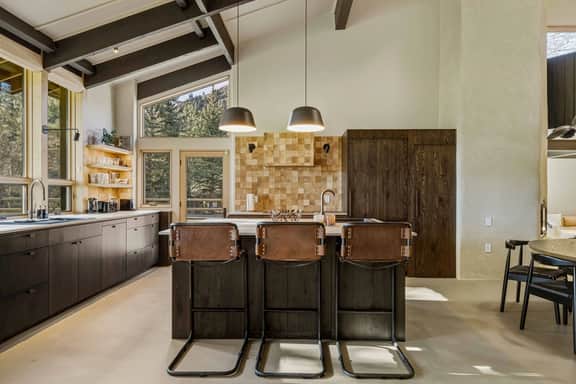 The Sawtooth Modern | Designer Build | Hot Tub | River Access - Image 4