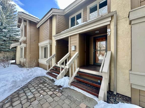 The Sunburst Social | Modern Condo with Amenities