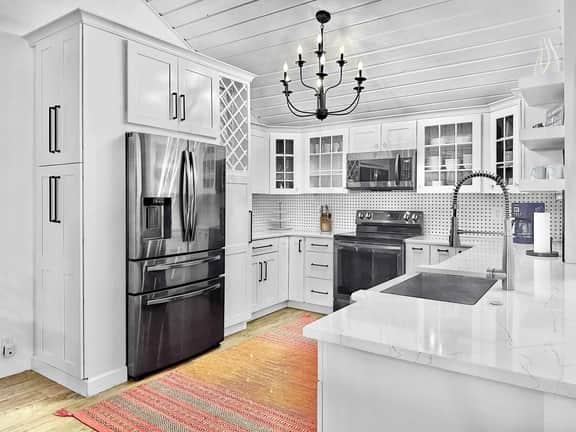 The Sunburst Social | Modern Condo with Amenities - Image 2