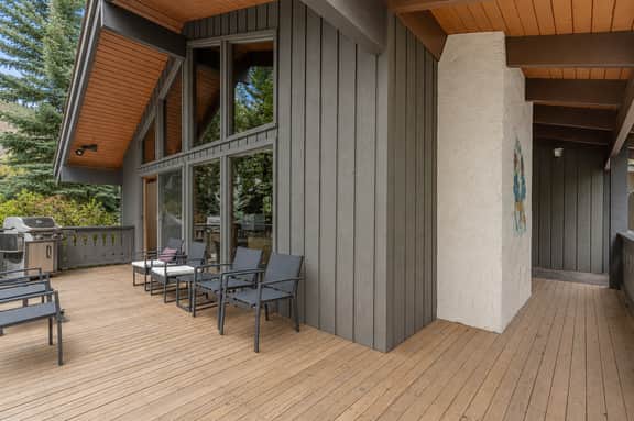 Ketchum Chalet | Mtn. Views | Deck | 2 Fireplaces
