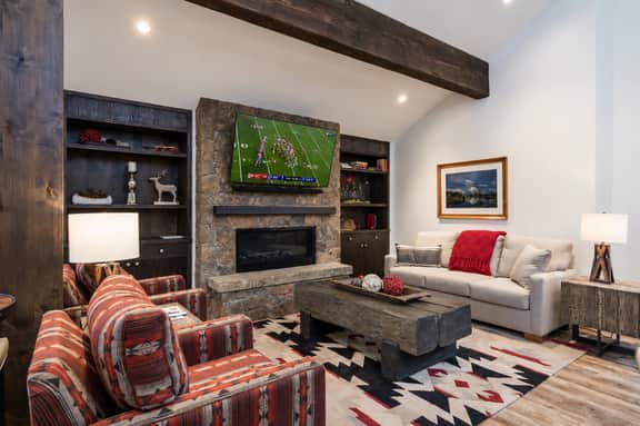 Snowcreek Retreat at Dollar | Walk to Dollar Mountain + Lodge | Hot Tub - Image 5