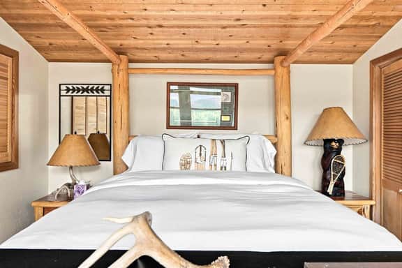 Ketchum Cowboy Cottage | Hot Tub + Big Views - Image 3