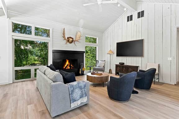 The River House | Private River Access + Huge Backyard - Image 2