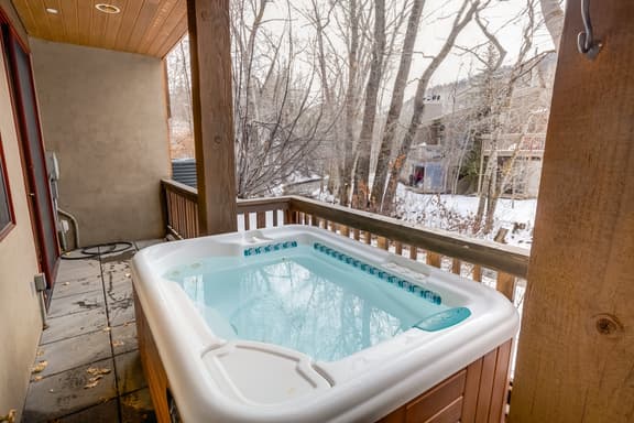 SkiView Family Home with Riverfront Hot Tub - Image 1