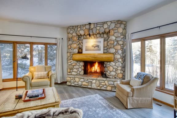 Stunning Elkhorn Condo with Sauna, Hot Tub, + More! - Image 1