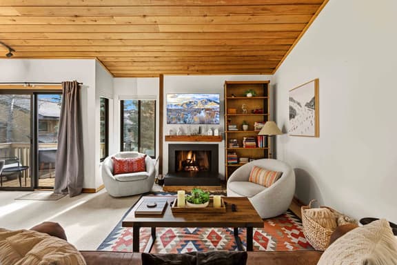 Ridge Retreat | Walk to Golf | Pool + Hot Tub - Image 1